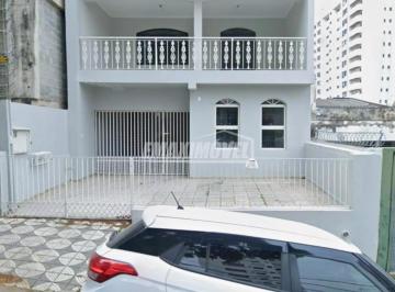 Casa · 227m² · 3 Quartos · 2 Vagas · Casa para alugar em Jardim Santa Terezinha de 227.00m² com 3 Quartos e 2 Garagens