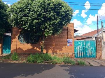 Casa · 242m² · 3 Quartos · 3 Vagas · Casa para venda em Centro de 242.00m² com 3 Quartos, 1 Suite e 3 Garagens