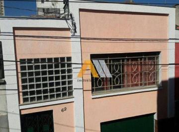 Casa · 188m² · 3 Quartos · 1 Vaga · Casa para venda em Centro de 188.00m² com 3 Quartos e 1 Garagem