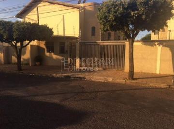Casa · 138m² · 3 Quartos · 1 Vaga · Sobrado para venda em Vila Xavier de 138.00m² com 3 Quartos e 1 Garagem