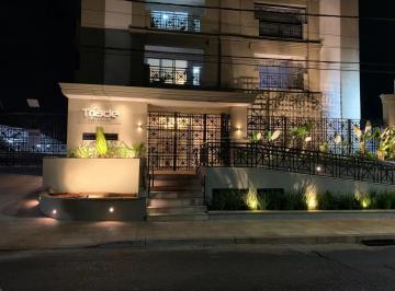 Apartamento · 72m² · 2 Quartos · 2 Vagas · Apartamento para venda em Centro de 72.00m² com 2 Quartos, 2 Suites e 2 Garagens