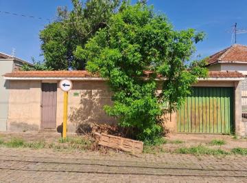 Casa · 191m² · 6 Quartos · 2 Vagas · Casa para venda em Centro de 191.00m² com 6 Quartos e 2 Garagens