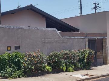 Casa · 217m² · 4 Quartos · 2 Vagas · Casa para venda em Jardim Botânico de 217.00m² com 4 Quartos, 1 Suite e 2 Garagens