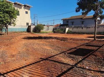 Casa · 164m² · 1 Quarto · 2 Vagas · Casa para venda em Centro de 164.00m² com 1 Quarto e 2 Garagens