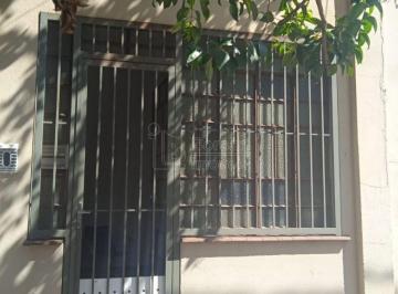 Casa · 155m² · 3 Quartos · 1 Vaga · Casa para venda em Centro de 155.00m² com 3 Quartos e 1 Garagem