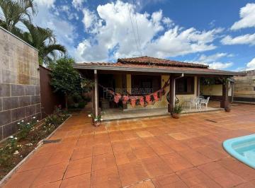 Casa · 268m² · 5 Quartos · Casa para venda em Jardim Nova Araraquara de 268.00m² com 5 Quartos e 2 Suites