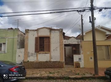 Casa · 117m² · 2 Quartos · 1 Vaga · Casa para venda em Centro de 117.00m² com 2 Quartos e 1 Garagem