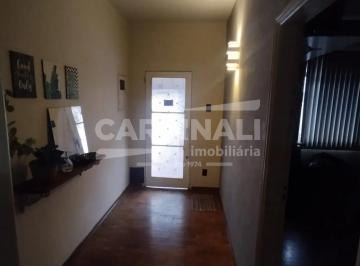 Casa · 135m² · 3 Quartos · 2 Vagas · Casa para venda em Centro de 135.00m² com 3 Quartos e 2 Garagens