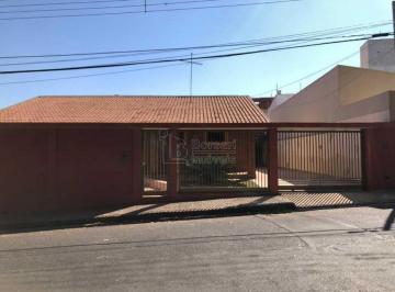 Casa · 303m² · 3 Quartos · 4 Vagas · Casa para venda em Quitandinha de 303.00m² com 3 Quartos, 2 Suites e 4 Garagens