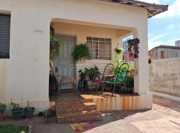 Casa · 173m² · 3 Quartos · 3 Vagas · Casa para venda em Centro de 173.00m² com 3 Quartos, 1 Suite e 3 Garagens