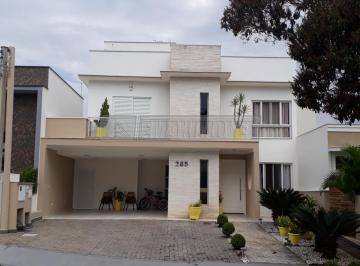 Casa · 265m² · 3 Quartos · 4 Vagas · Casa de Condomínio para venda em Iporanga de 265.00m² com 3 Quartos, 3 Suites e 4 Garagens