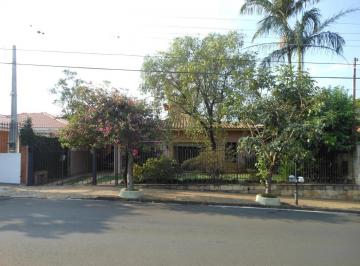 Casa · 371m² · 4 Quartos · 2 Vagas · Casa para venda em Centro de 371.00m² com 4 Quartos, 1 Suite e 2 Garagens
