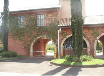 Casa · 477m² · 4 Quartos · Casa de Condomínio para venda em Centro de 477.00m² com 4 Quartos e 4 Suites