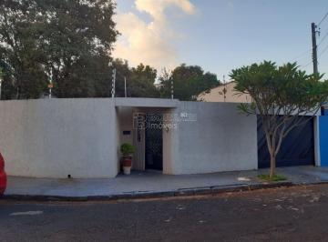 Casa · 139m² · 3 Quartos · 8 Vagas · Casa para venda em Campos Ville de 139.00m² com 3 Quartos, 1 Suite e 8 Garagens