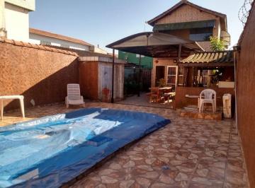 Casa · 216m² · 3 Quartos · 2 Vagas · Casa para venda em Parque São Vicente de 216.00m² com 3 Quartos, 1 Suite e 2 Garagens