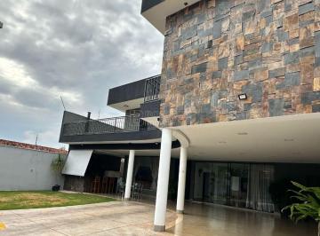 Casa · 366m² · 4 Quartos · 9 Vagas · Sobrado para venda em Jardim Botanico de 366.00m² com 4 Quartos, 2 Suites e 9 Garagens