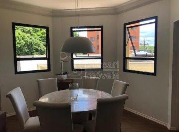 Apartamento · 188m² · 3 Quartos · 2 Vagas · Apartamento para venda em Centro de 188.00m² com 3 Quartos, 1 Suite e 2 Garagens