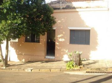 Casa · 221m² · 4 Quartos · 6 Vagas · Casa para venda em Centro de 221.00m² com 4 Quartos e 6 Garagens