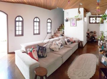 Casa · 424m² · 5 Quartos · 4 Vagas · Casa para venda em Santa Maria de 424.00m² com 5 Quartos, 1 Suite e 4 Garagens