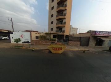 Casa · 260m² · 4 Quartos · 3 Vagas · Sobrado para venda em Centro de 260.00m² com 4 Quartos, 2 Suites e 3 Garagens