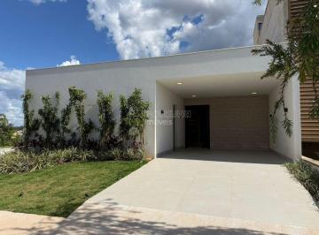 Casa · 175m² · 3 Quartos · 4 Vagas · Casa de Condomínio para venda em Village Damha Iii de 175.00m² com 3 Quartos, 3 Suites e 4 Garagens