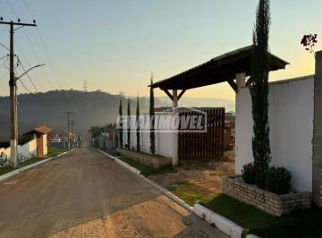 Terreno · 330m² · 3 Quartos · 10 Vagas · Chácara para venda em Pinheirinho de 330.00m² com 3 Quartos, 1 Suite e 10 Garagens