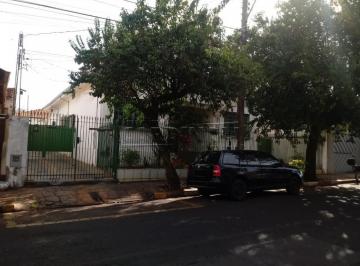 Casa · 318m² · 5 Quartos · 8 Vagas · Casa para venda em Centro de 318.00m² com 5 Quartos, 3 Suites e 8 Garagens