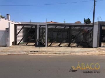 Casa · 150m² · 3 Quartos · 1 Vaga · Casa para alugar em Centro de 150.00m² com 3 Quartos, 1 Suite e 1 Garagem