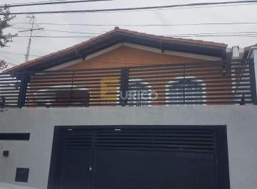Casa · 290m² · 3 Quartos · 3 Vagas · Casa para alugar em Centro de 290.00m² com 3 Quartos, 1 Suite e 3 Garagens
