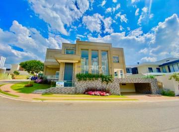 Casa · 447m² · 4 Quartos · 6 Vagas · Casa de Condomínio para venda em Condomínio Brisas do Lago de 447.00m² com 4 Quartos, 4 Suites e 6 G