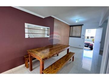 Casa · 93m² · 3 Quartos · 4 Vagas · Casa de Condomínio para alugar em Jardim São Carlos de 93.00m² com 3 Quartos, 1 Suite e 4 Garagens