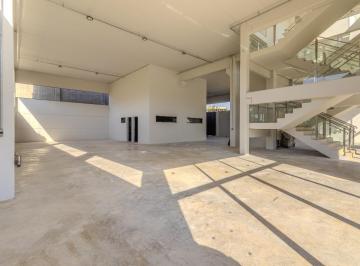 Comercial · 430m² · 8 Vagas · Galpão / Depósito / Armazém para alugar em Alphaville Nova Esplanada de 430.00m² com 8 Garagens