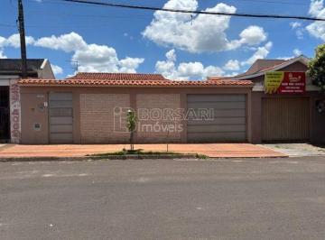 Casa · 189m² · 3 Quartos · 8 Vagas · Casa para venda em Jardim Europa (vila Xavier) de 189.00m² com 3 Quartos, 1 Suite e 8 Garagens