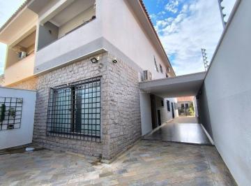 Casa · 250m² · 3 Quartos · 4 Vagas · Sobrado para venda em Vila Xavier (vila Xavier) de 250.00m² com 3 Quartos, 1 Suite e 4 Garagens