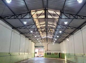 Comercial · 528m² · 3 Vagas · Galpão / Depósito / Armazém para alugar em Vila Carvalho de 528.00m² com 3 Garagens