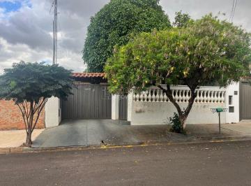 Casa · 164m² · 2 Quartos · 4 Vagas · Casa para venda em Jardim Das Estações (vila Xavier) de 164.00m² com 2 Quartos, 1 Suite e 4 Garagens