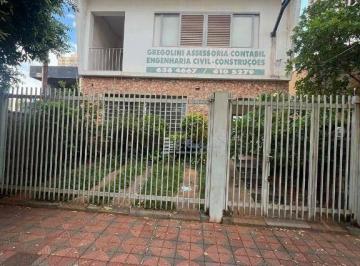 Casa · 197m² · 2 Quartos · 3 Vagas · Sobrado para alugar em Centro de 197.00m² com 2 Quartos e 3 Garagens