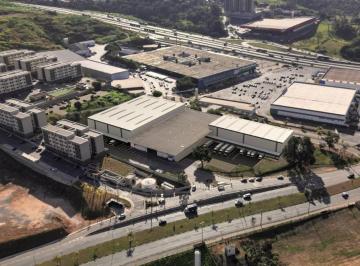 Comercial · 4091m² · 40 Vagas · Galpão / Depósito / Armazém para alugar em Centro de 4091.00m² com 40 Garagens