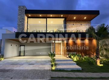 Casa · 388m² · 3 Quartos · 2 Vagas · Casa para venda em Jardim Salto Grande de 388.00m² com 3 Quartos, 3 Suites e 2 Garagens