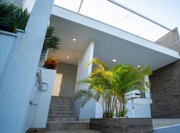 Casa · 300m² · 3 Quartos · 4 Vagas · Casa para venda em Itapeva de 300.00m² com 3 Quartos, 3 Suites e 4 Garagens
