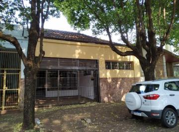 Casa · 258m² · 2 Quartos · 1 Vaga · Casa para venda em Centro de 258.00m² com 2 Quartos, 2 Suites e 1 Garagem