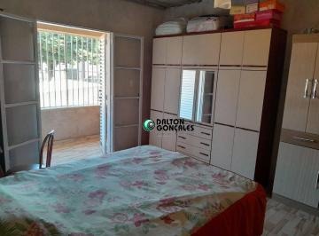 Casa · 230m² · 3 Quartos · 1 Vaga · Casa para venda em Centro de 230.00m² com 3 Quartos e 1 Garagem