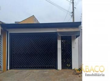Casa · 90m² · 2 Quartos · 2 Vagas · Casa para alugar em Centro de 90.00m² com 2 Quartos e 2 Garagens