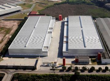 Comercial · 4303m² · 10 Vagas · Galpão / Depósito / Armazém para alugar em Ponte De São João de 4303.00m² com 10 Garagens
