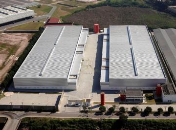 Comercial · 4303m² · 10 Vagas · Galpão / Depósito / Armazém para alugar em Ponte De São João de 4303.00m² com 10 Garagens