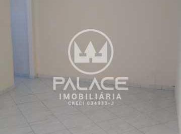 Casa · 145m² · 4 Quartos · 1 Vaga · Casa para venda em Centro de 145.00m² com 4 Quartos, 1 Suite e 1 Garagem