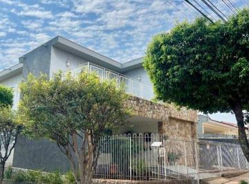 Casa · 408m² · 4 Quartos · 3 Vagas · Casa para venda em Jd. Aviação de 408.00m² com 4 Quartos, 1 Suite e 3 Garagens