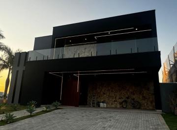 Casa · 460m² · 5 Quartos · 4 Vagas · Casa para venda e aluguel em Alphaville Nova Esplanada de 460.00m² com 5 Quartos, 5 Suites e 4 Garag