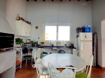 Casa · 229m² · 3 Quartos · 4 Vagas · Casa para venda em Loteamento Ana Carolina II de 229.00m² com 3 Quartos, 1 Suite e 4 Garagens