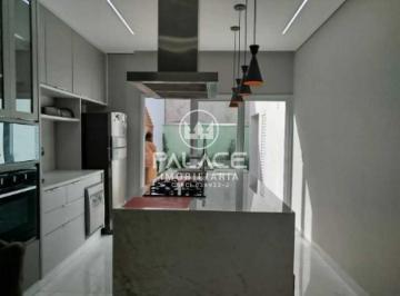 Casa · 113m² · 3 Quartos · 2 Vagas · Casa para venda em Dois Córregos de 113.00m² com 3 Quartos, 1 Suite e 2 Garagens